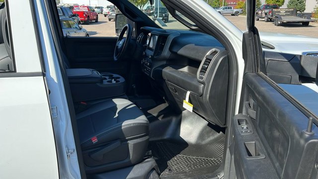 2024 Ram 3500 Chassis Cab Tradesman