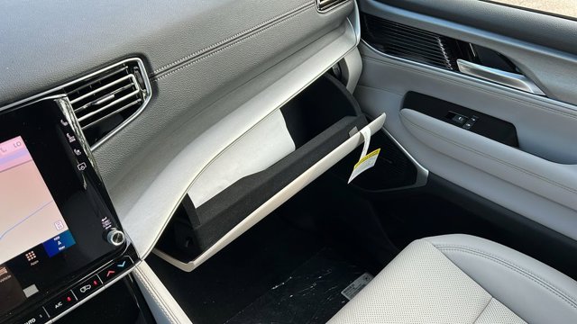 2025 Jeep Wagoneer L Series II Limited