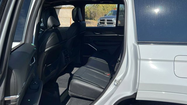 2025 Jeep Grand Cherokee Overland