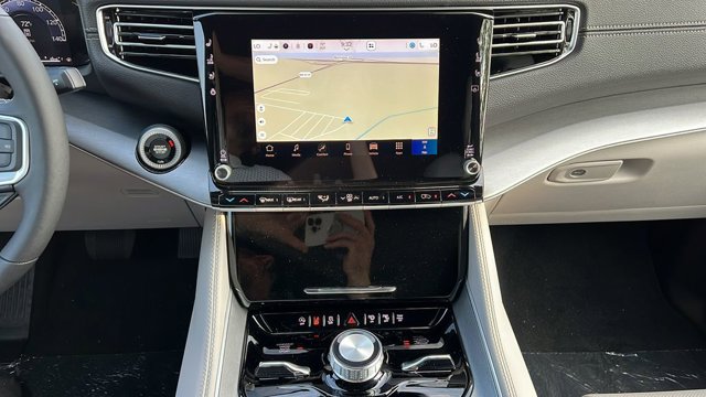 2025 Jeep Wagoneer L Series II Limited