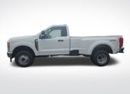 2026 Ford Super Duty F-350 DRW XLT