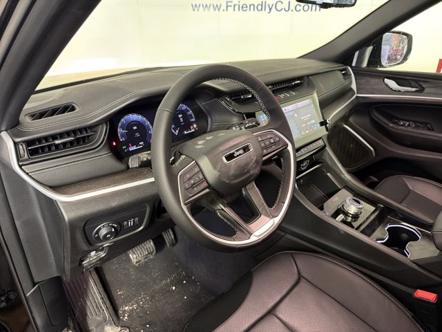 2026 Jeep Grand Cherokee Limited Reserve
