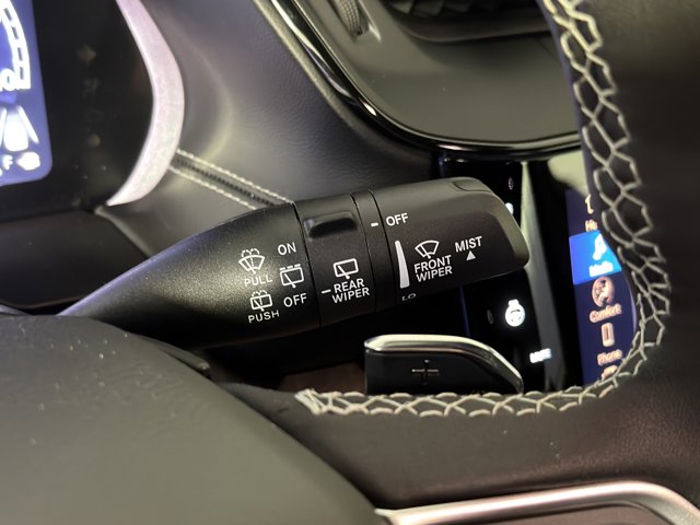 2026 Jeep Grand Cherokee L Laredo Altitude