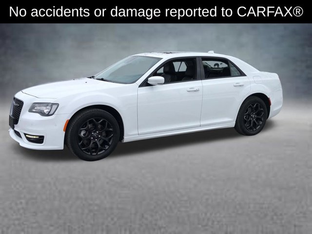 2023 Chrysler 300 Touring L