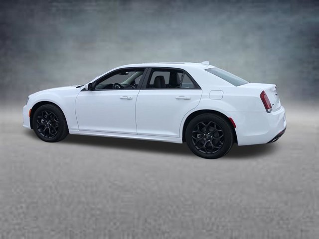 2023 Chrysler 300 Touring L