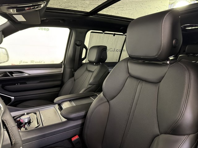 2026 Jeep Grand Wagoneer Limited Reserve