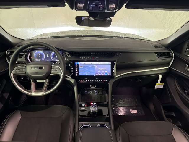 2026 Jeep Grand Cherokee L Laredo Altitude