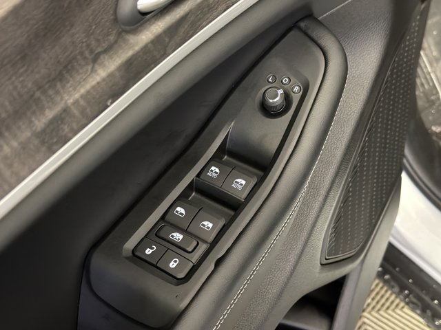 2026 Jeep Grand Cherokee L Laredo Altitude