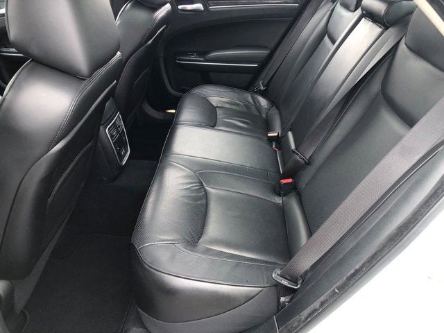 2023 Chrysler 300 Touring L