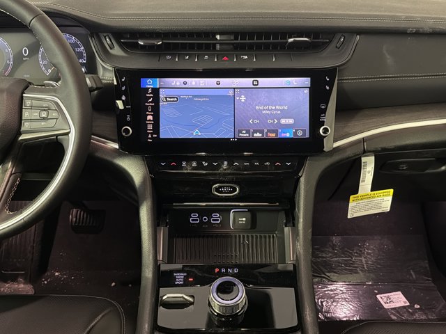 2026 Jeep Grand Cherokee Limited Reserve