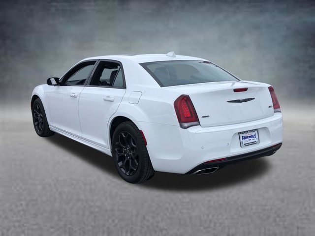 2023 Chrysler 300 Touring L