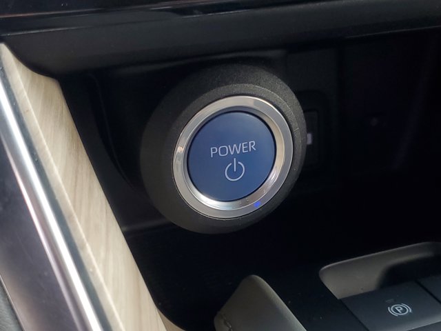 2021 Toyota Venza XLE