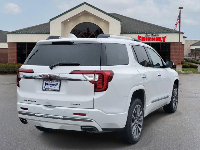 2022 GMC Acadia Denali
