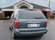 2006 Chrysler Town & Country SWB Base