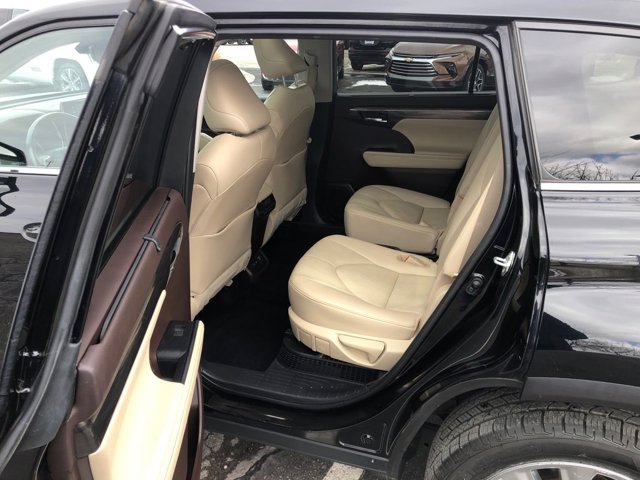 2021 Toyota Highlander Hybrid Limited