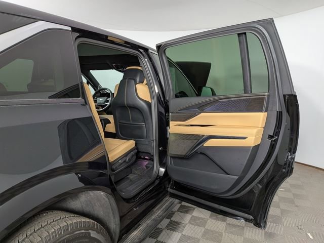 2025 Cadillac Escalade IQ Luxury 2