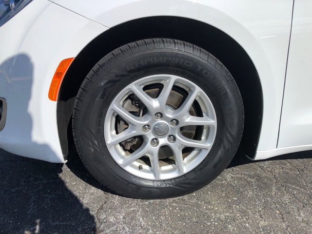 2017 Chrysler Pacifica Touring Plus