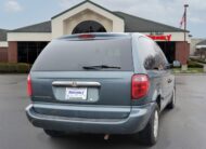 2006 Chrysler Town & Country SWB Base