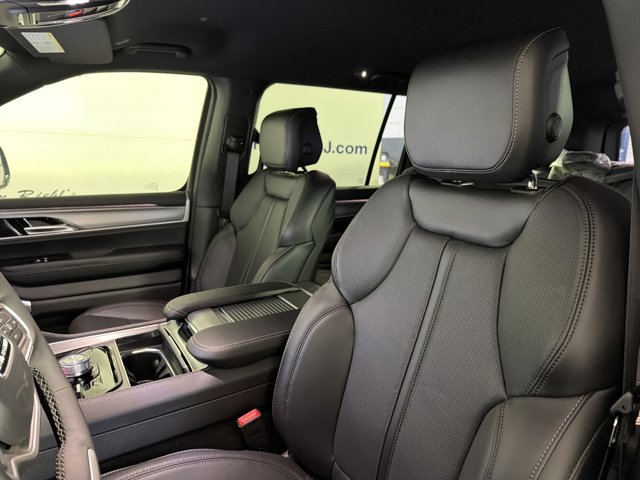 2026 Jeep Grand Wagoneer Limited Altitude