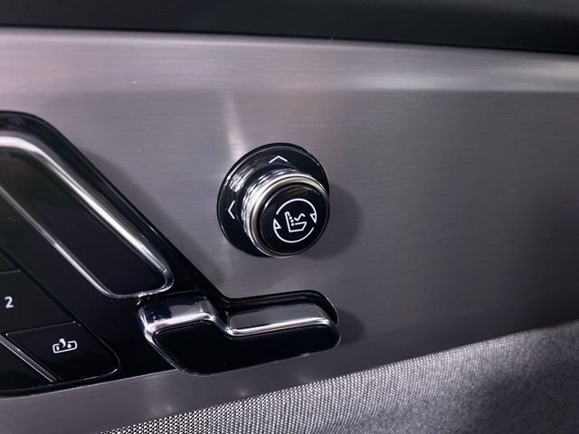 2026 Cadillac VISTIQ Premium Luxury