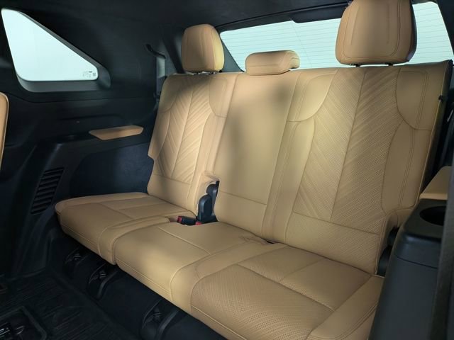 2025 Cadillac Escalade IQ Luxury 2