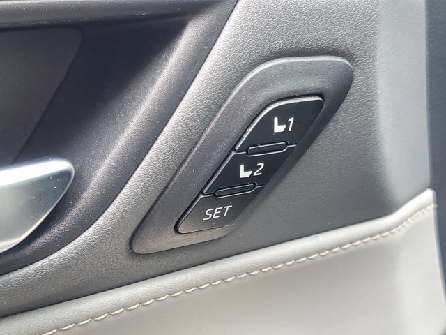 2021 Toyota Venza XLE