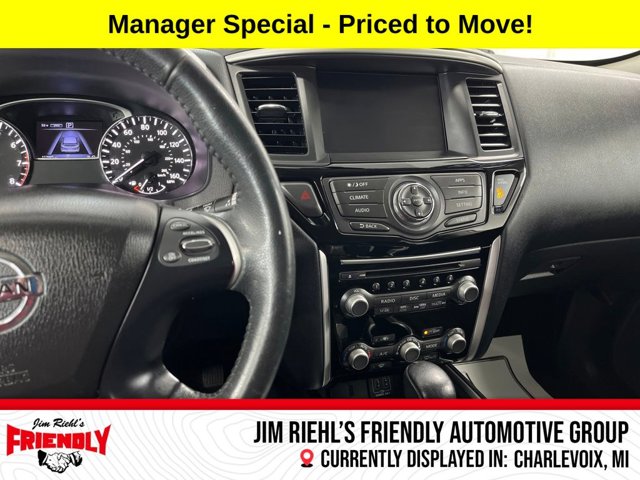 2018 Nissan Pathfinder SV