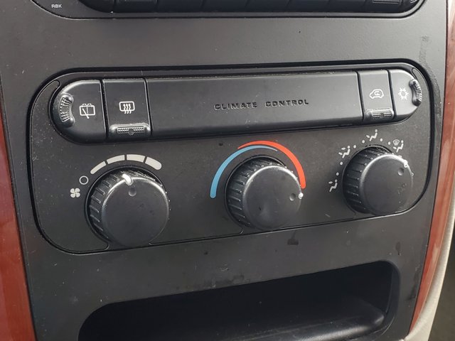 2006 Chrysler Town & Country SWB Base