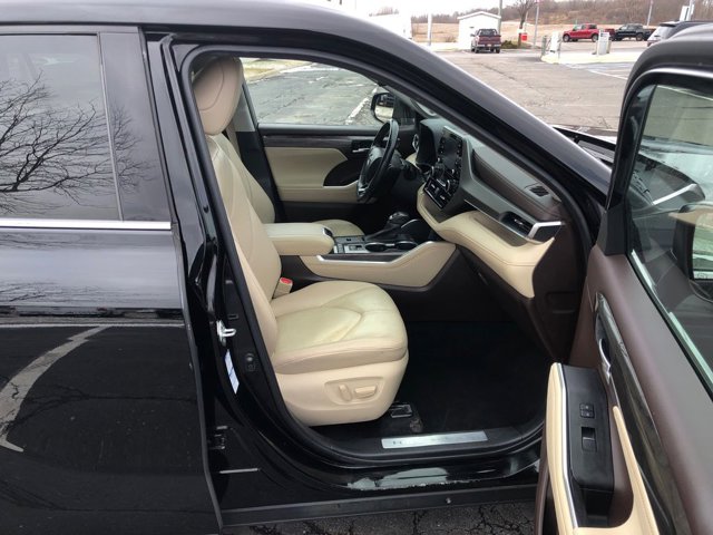 2021 Toyota Highlander Hybrid Limited