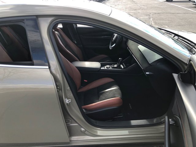 2024 Mazda Mazda3 Hatchback 2.5 Carbon Turbo