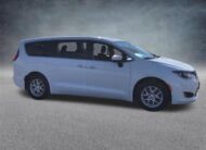 2017 Chrysler Pacifica Touring Plus