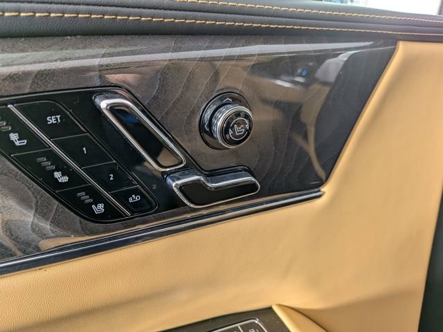 2025 Cadillac Escalade IQ Luxury 2
