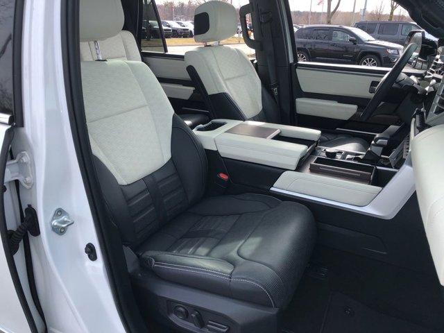 2023 Toyota Sequoia Capstone