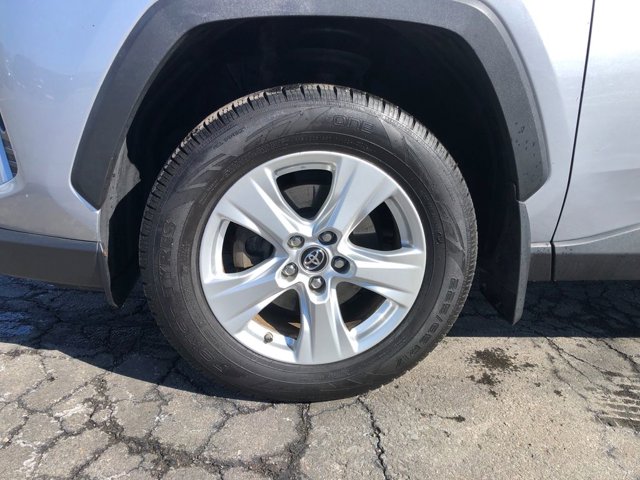 2019 Toyota RAV4 Hybrid XLE