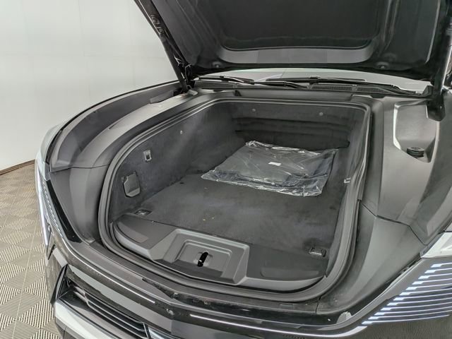 2025 Cadillac Escalade IQ Luxury 2