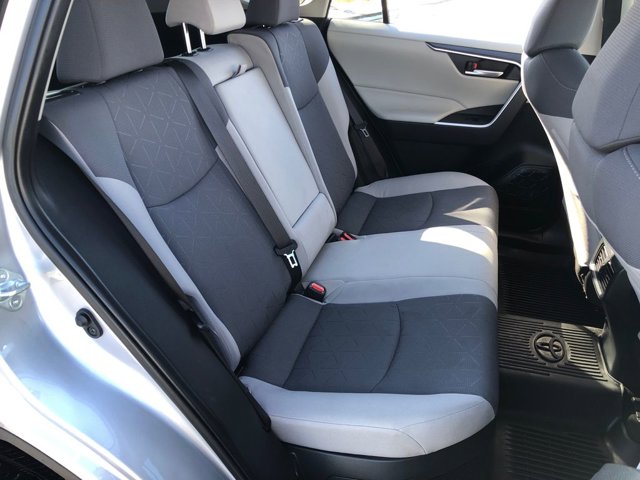 2019 Toyota RAV4 Hybrid XLE