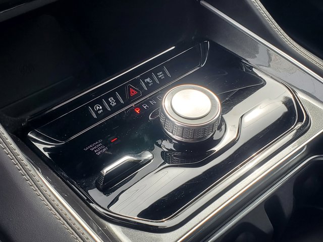 2024 Jeep Wagoneer Base