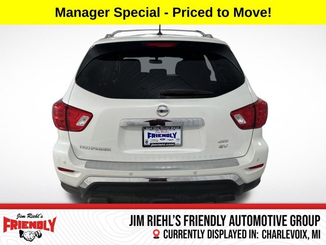 2018 Nissan Pathfinder SV