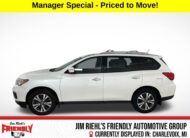 2018 Nissan Pathfinder SV