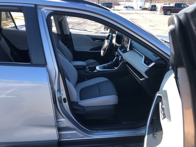 2019 Toyota RAV4 Hybrid XLE