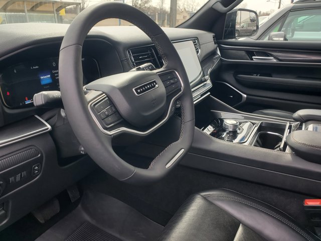 2024 Jeep Wagoneer Base