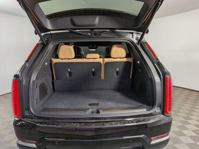2025 Cadillac Escalade IQ Luxury 2