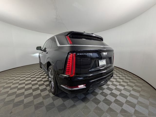 2025 Cadillac Escalade IQ Luxury 2