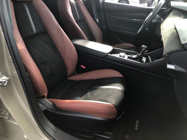 2024 Mazda Mazda3 Hatchback 2.5 Carbon Turbo