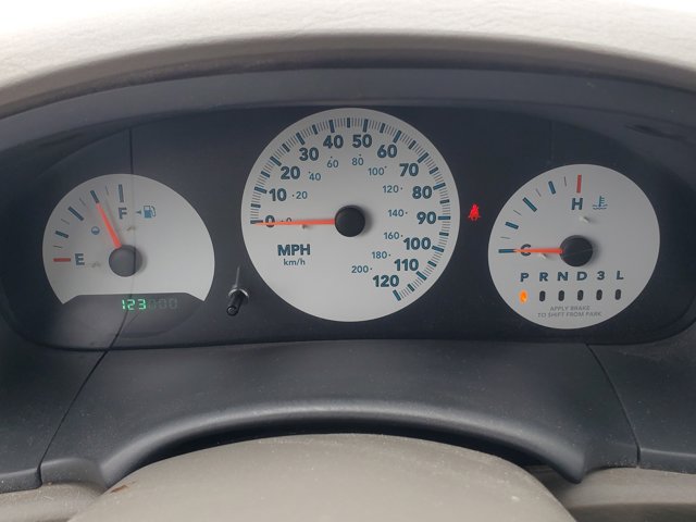 2006 Chrysler Town & Country SWB Base