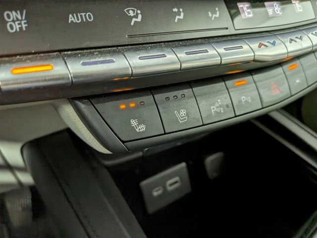 2020 Cadillac XT4 FWD Premium Luxury