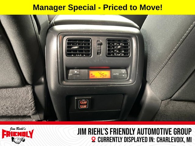 2018 Nissan Pathfinder SV