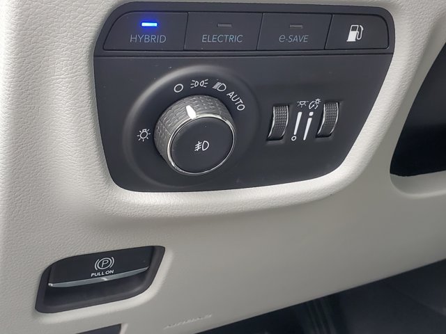 2022 Jeep Grand Cherokee 4xe Overland