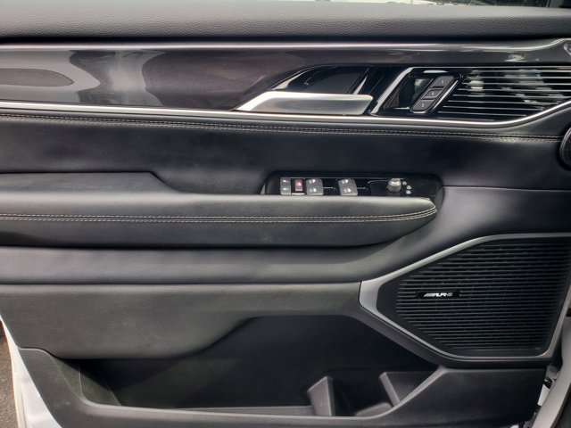 2024 Jeep Wagoneer Base