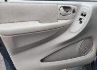 2006 Chrysler Town & Country SWB Base